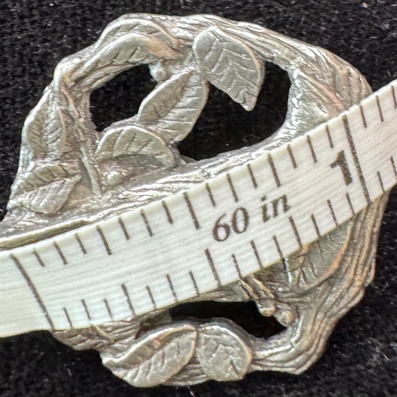Vintage Birds & Blooms Limited Edition 1999 Cardinal Pewter Pin Brooch - Picture 4 of 4